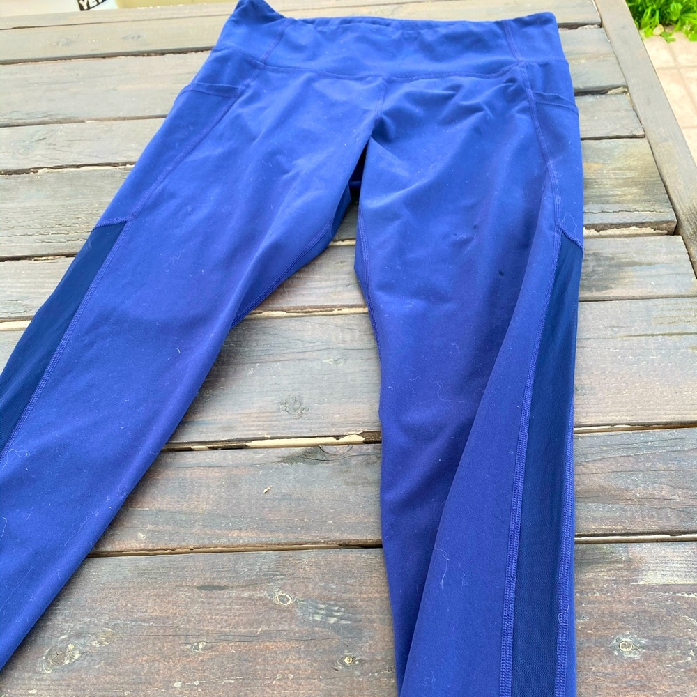 Old Navy purple active leggings